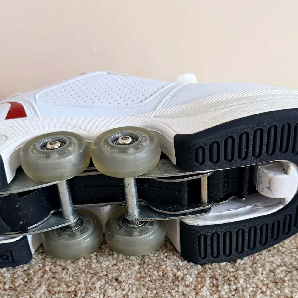 Afloat Skate Shoes Retractable Rollers Women’s Size 7.5 US White & Red VGC